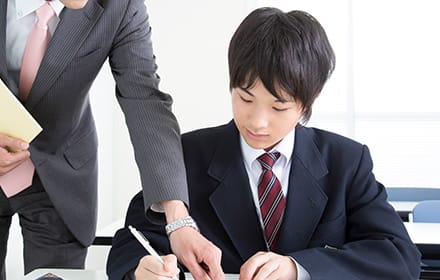 ファロス個別指導学院 中学生の>コース